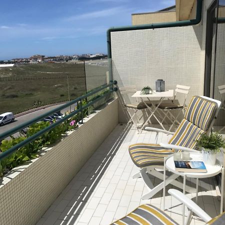 Beachfront Apartment With Sea View Azurara Dış mekan fotoğraf